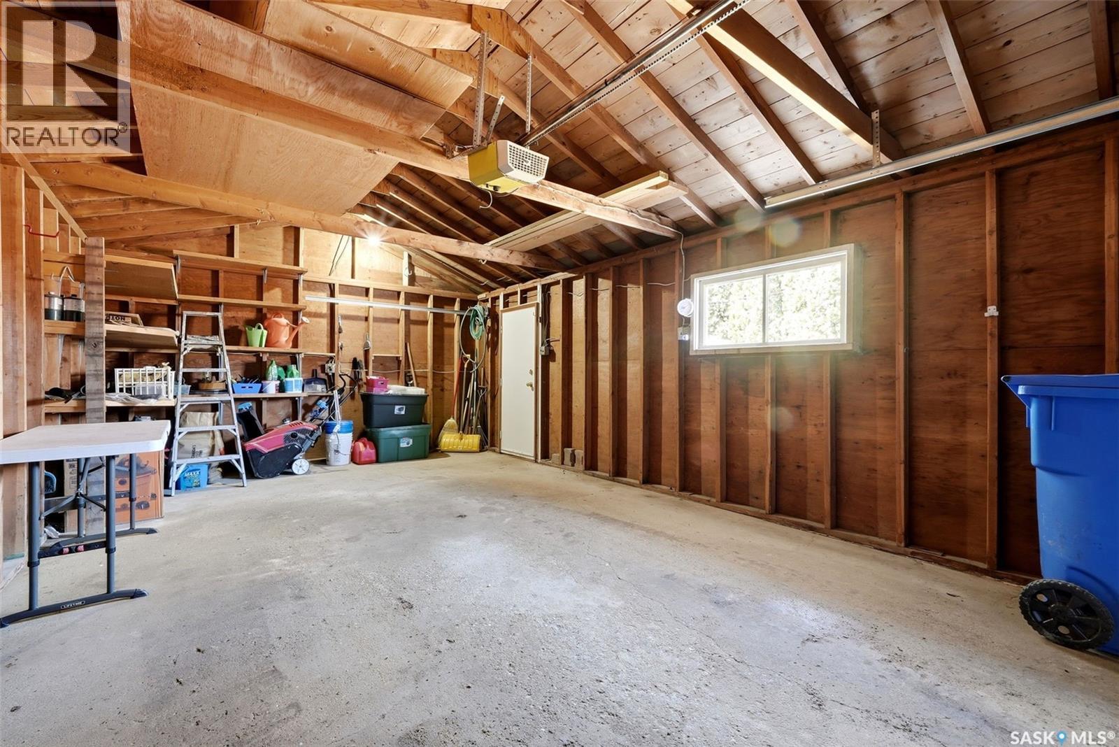 4027 Elphinstone Street, Regina, Saskatchewan  S4S 3L1 - Photo 37 - SK033640