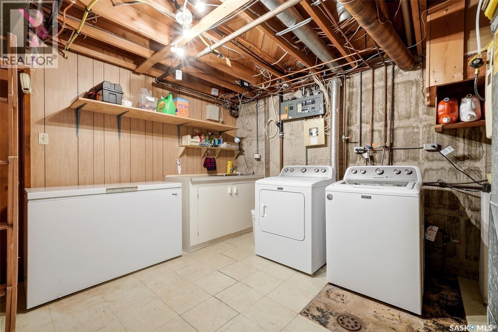 4027 Elphinstone Street, Regina, Saskatchewan  S4S 3L1 - Photo 30 - SK033640