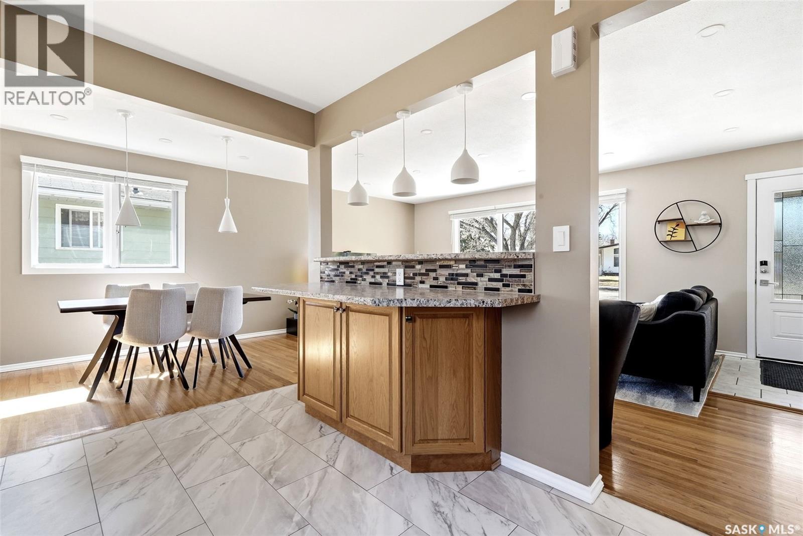 3013 Grant Road, Regina, Saskatchewan  S4S 5G6 - Photo 12 - SK033552