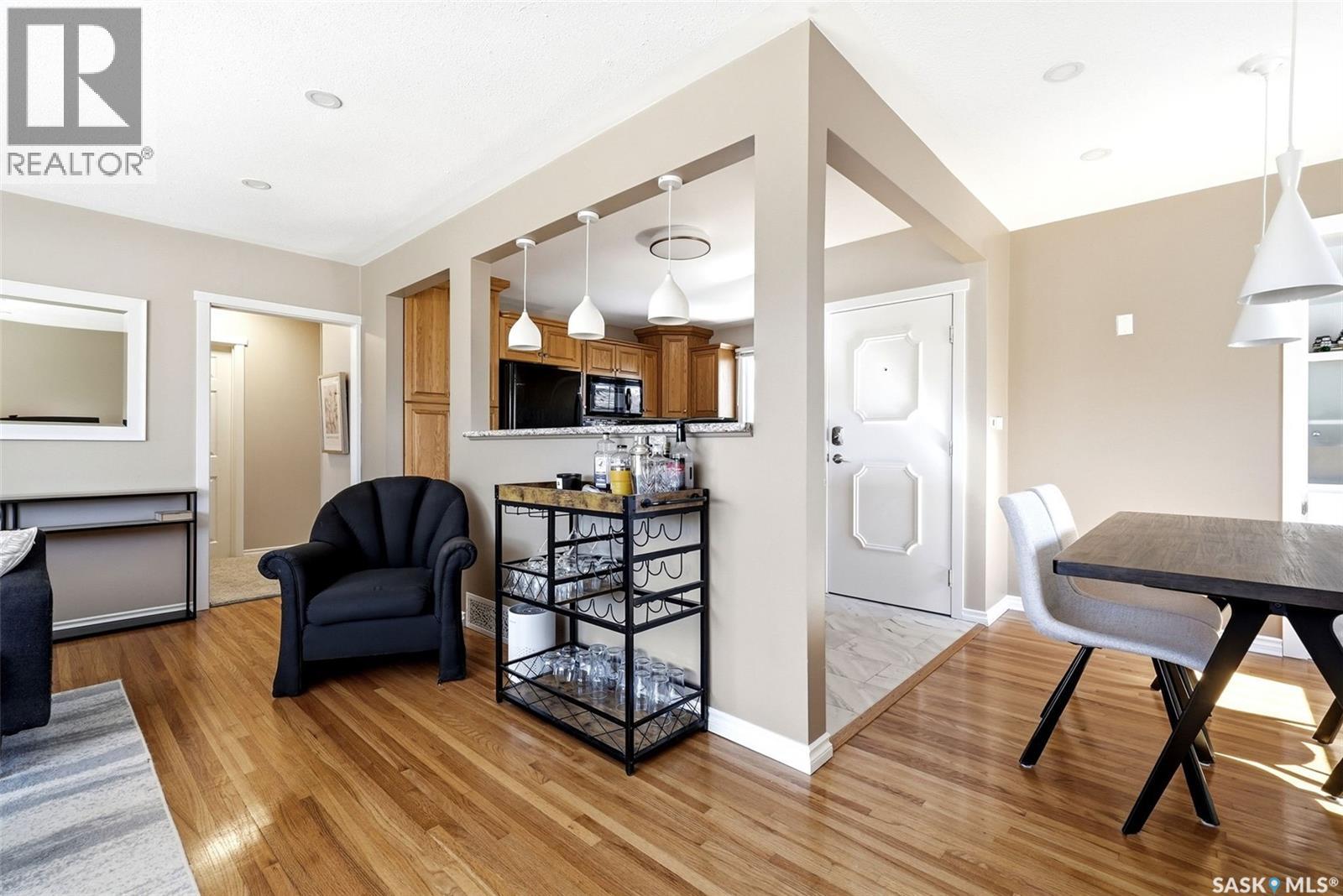 3013 Grant Road, Regina, Saskatchewan  S4S 5G6 - Photo 7 - SK033552