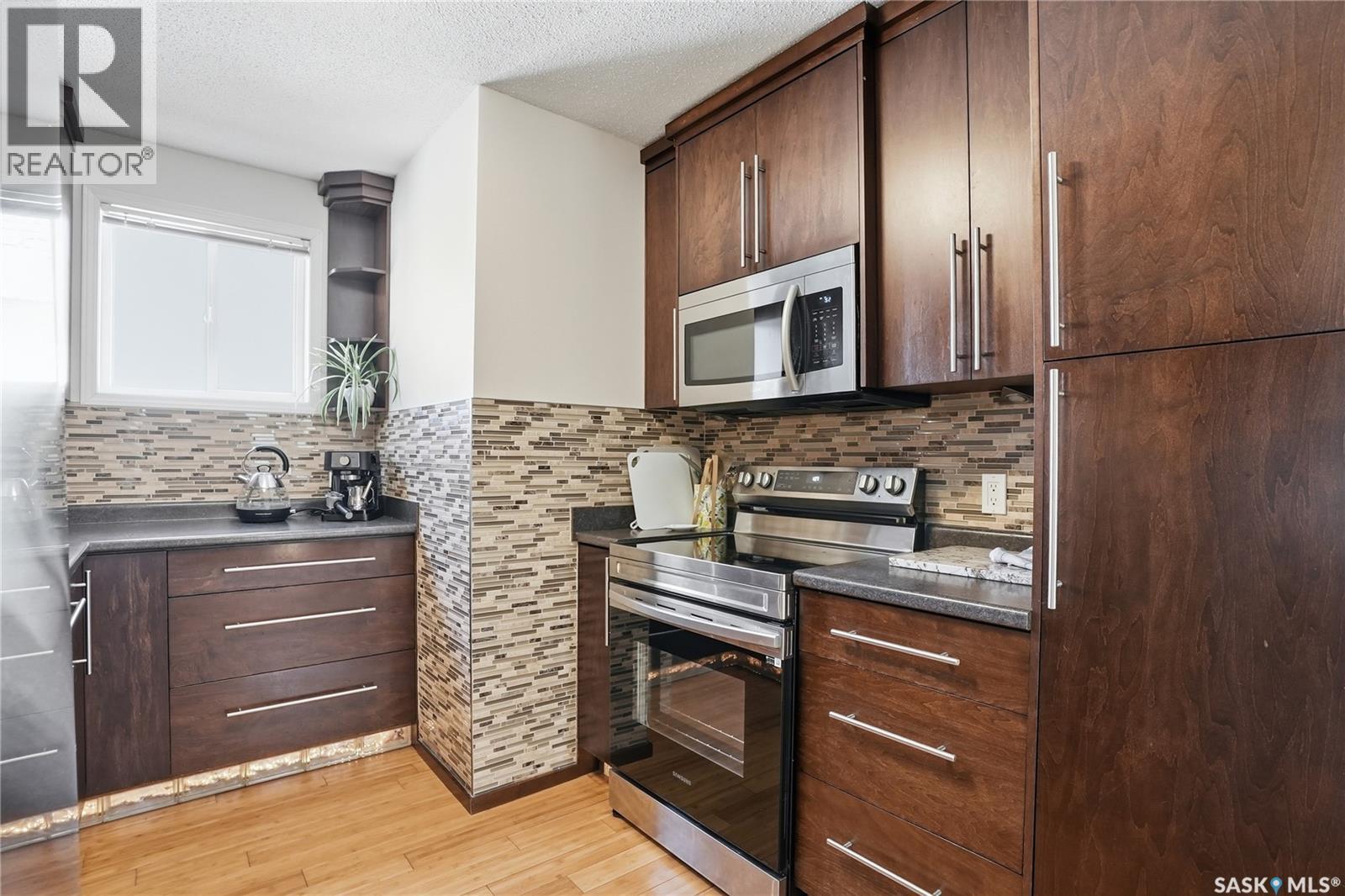 607 J Avenue N, Saskatoon, Saskatchewan  S7L 2K6 - Photo 14 - SK033516