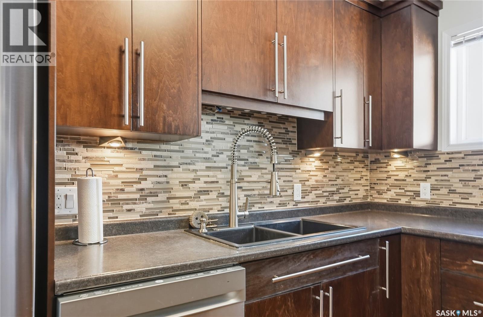 607 J Avenue N, Saskatoon, Saskatchewan  S7L 2K6 - Photo 15 - SK033516