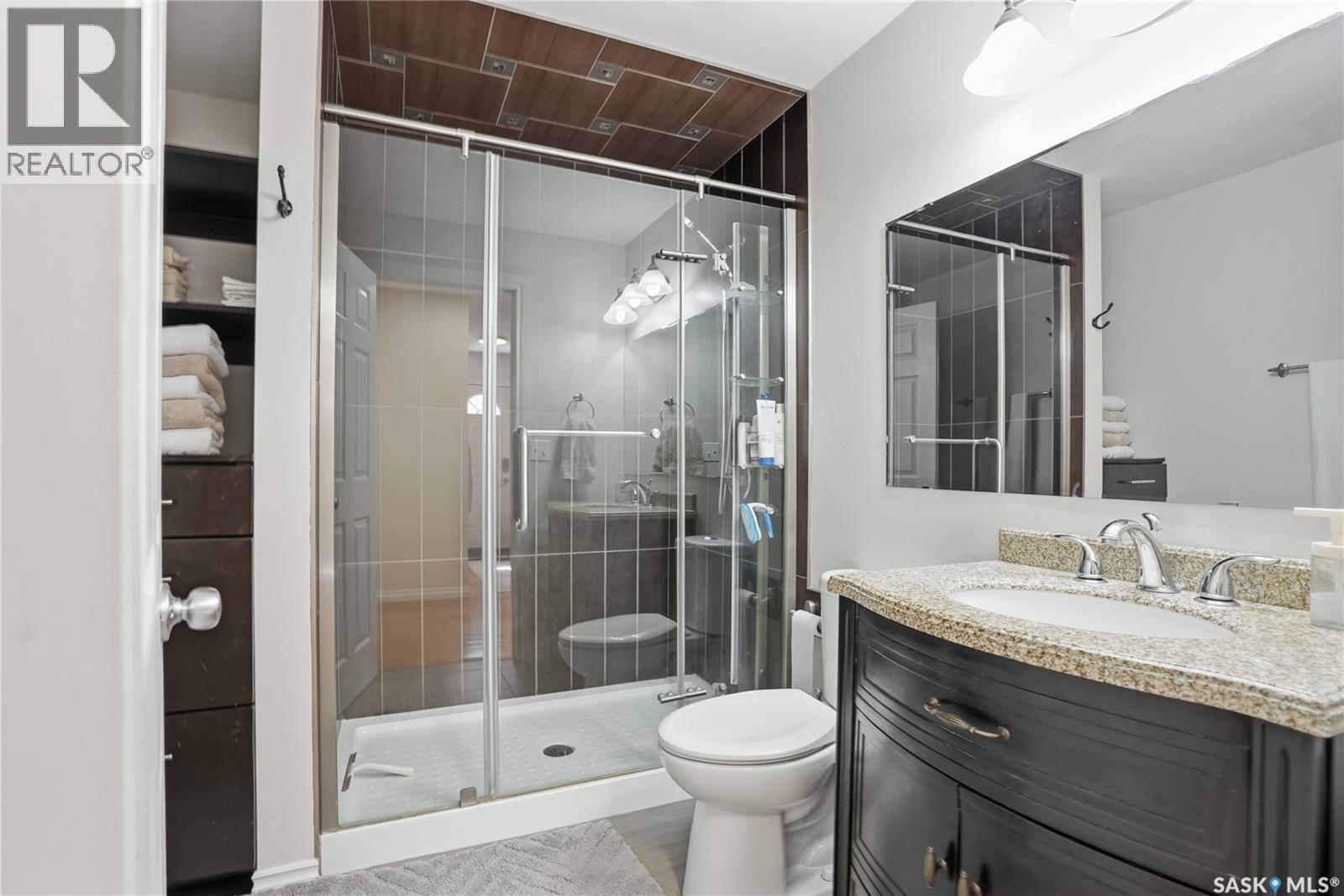 607 J Avenue N, Saskatoon, Saskatchewan  S7L 2K6 - Photo 17 - SK033516