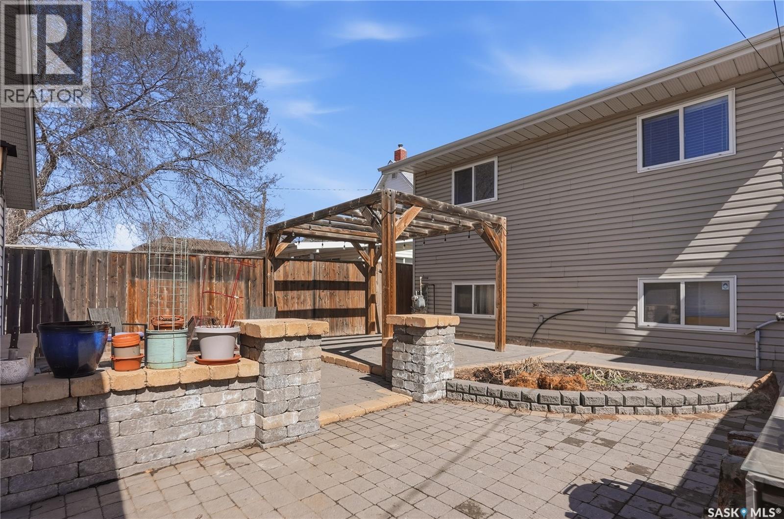 607 J Avenue N, Saskatoon, Saskatchewan  S7L 2K6 - Photo 35 - SK033516