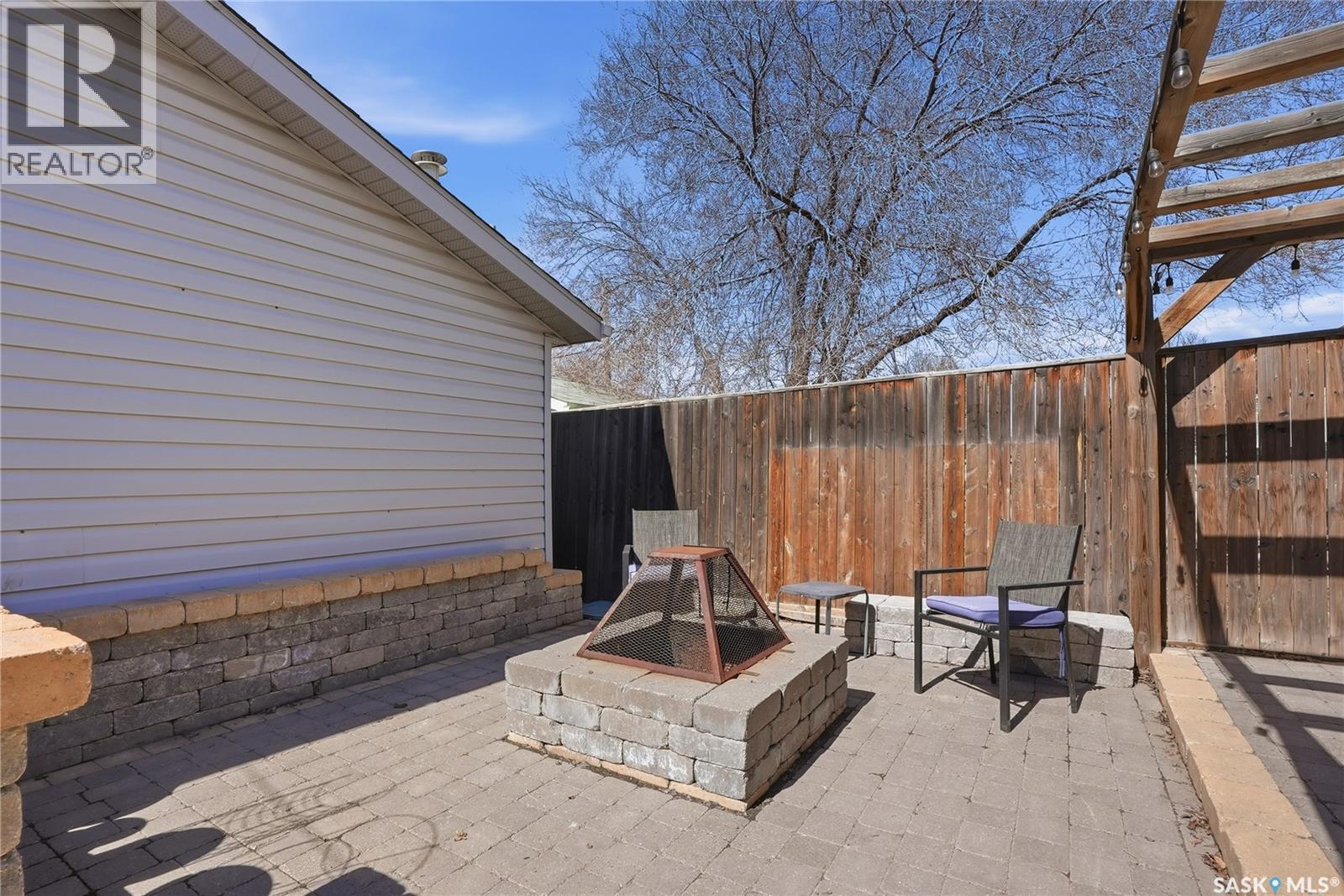 607 J Avenue N, Saskatoon, Saskatchewan  S7L 2K6 - Photo 36 - SK033516