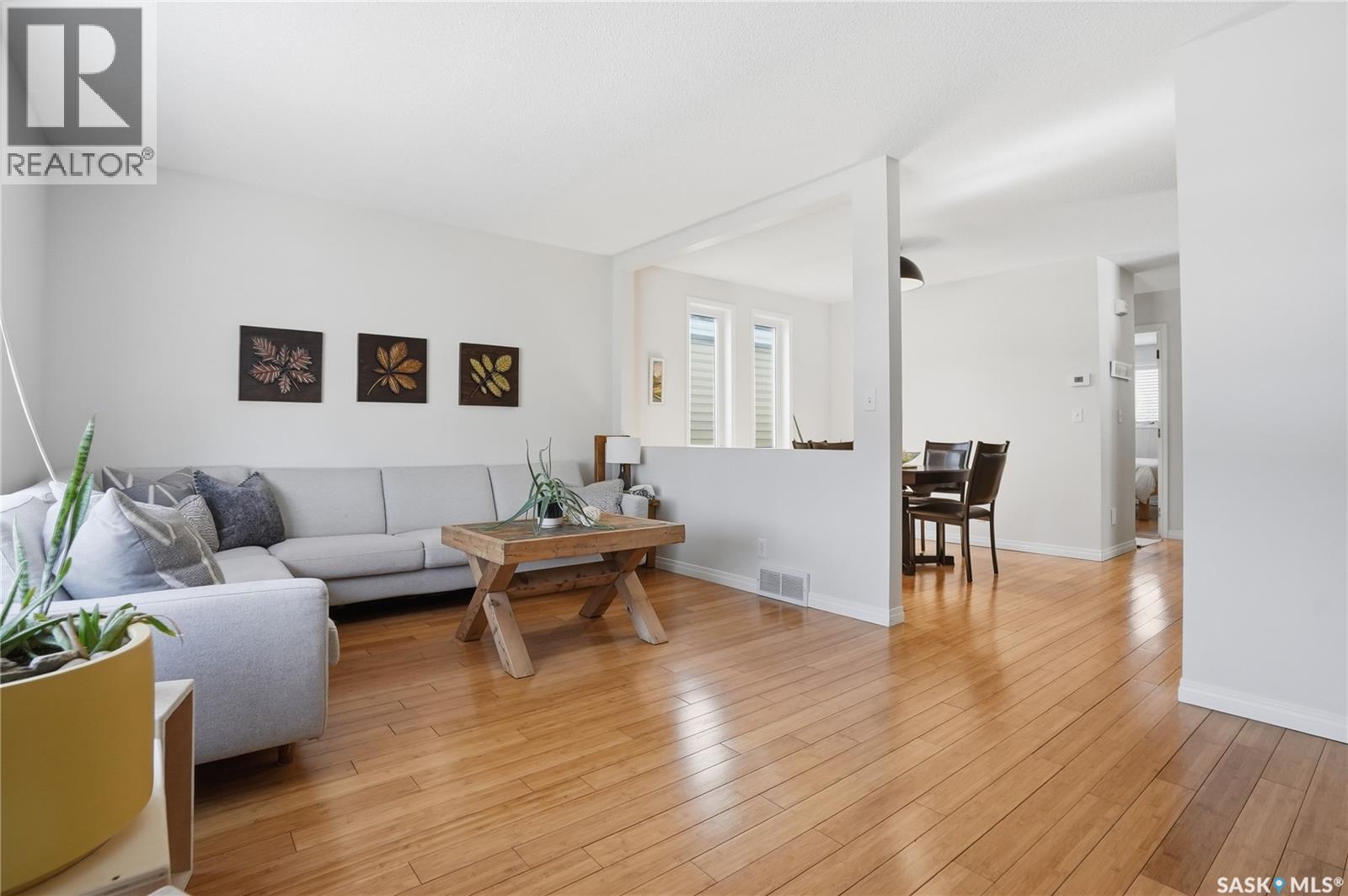 607 J Avenue N, Saskatoon, Saskatchewan  S7L 2K6 - Photo 9 - SK033516