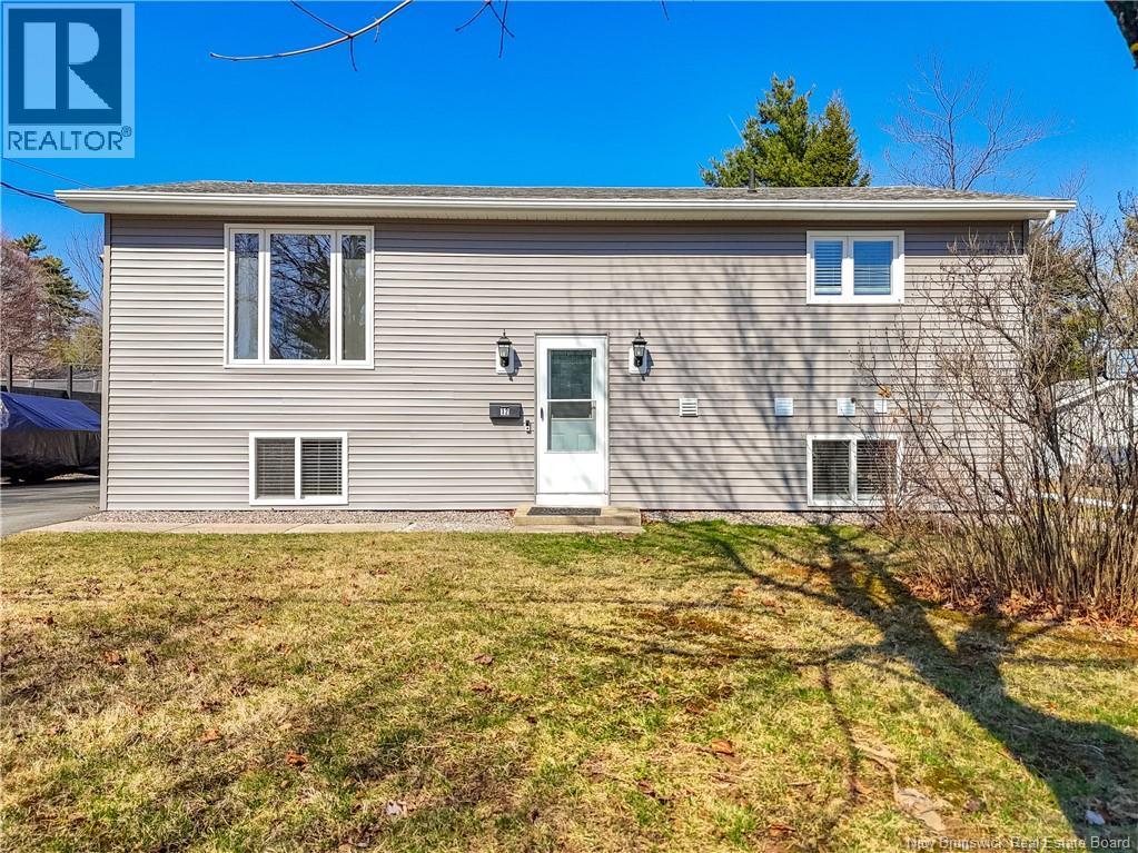 12 Lapointe Street, Fredericton, New Brunswick  E3A 4Y5 - Photo 2 - NB137583