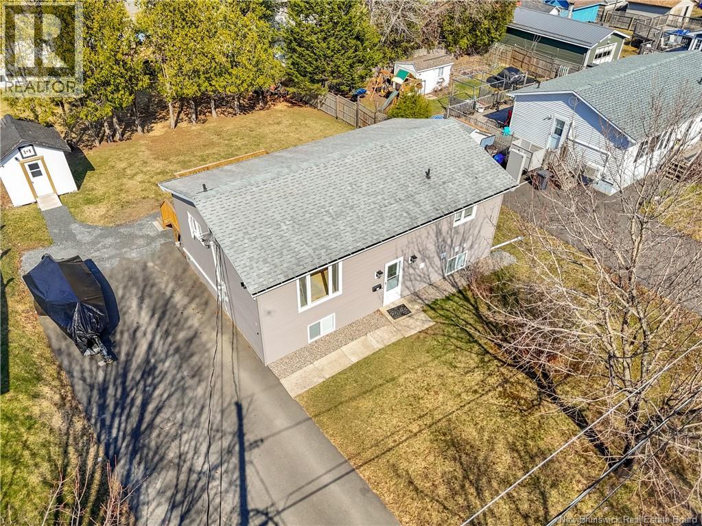 12 Lapointe Street, Fredericton, New Brunswick  E3A 4Y5 - Photo 49 - NB137583