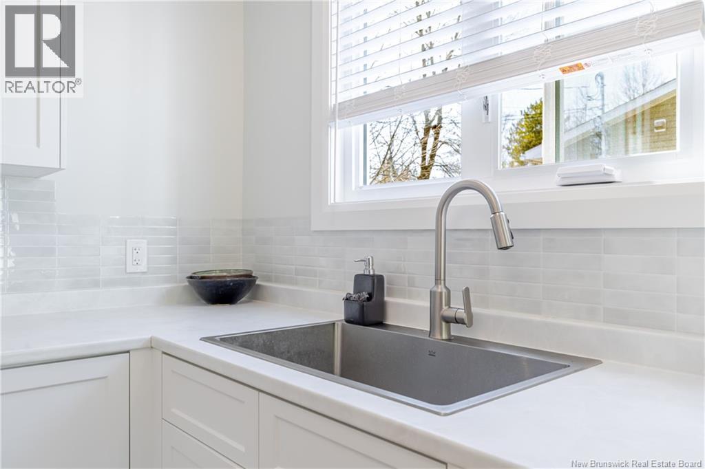 12 Lapointe Street, Fredericton, New Brunswick  E3A 4Y5 - Photo 8 - NB137583