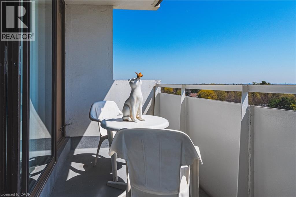 2055 Upper Middle Road Unit# 705, Burlington, Ontario  L7P 3P4 - Photo 13 - 40823239