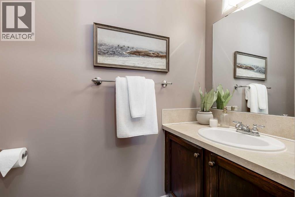 240 Summerwood Place SE, Airdrie, Alberta  T4B 1W3 - Photo 17 - A2299090