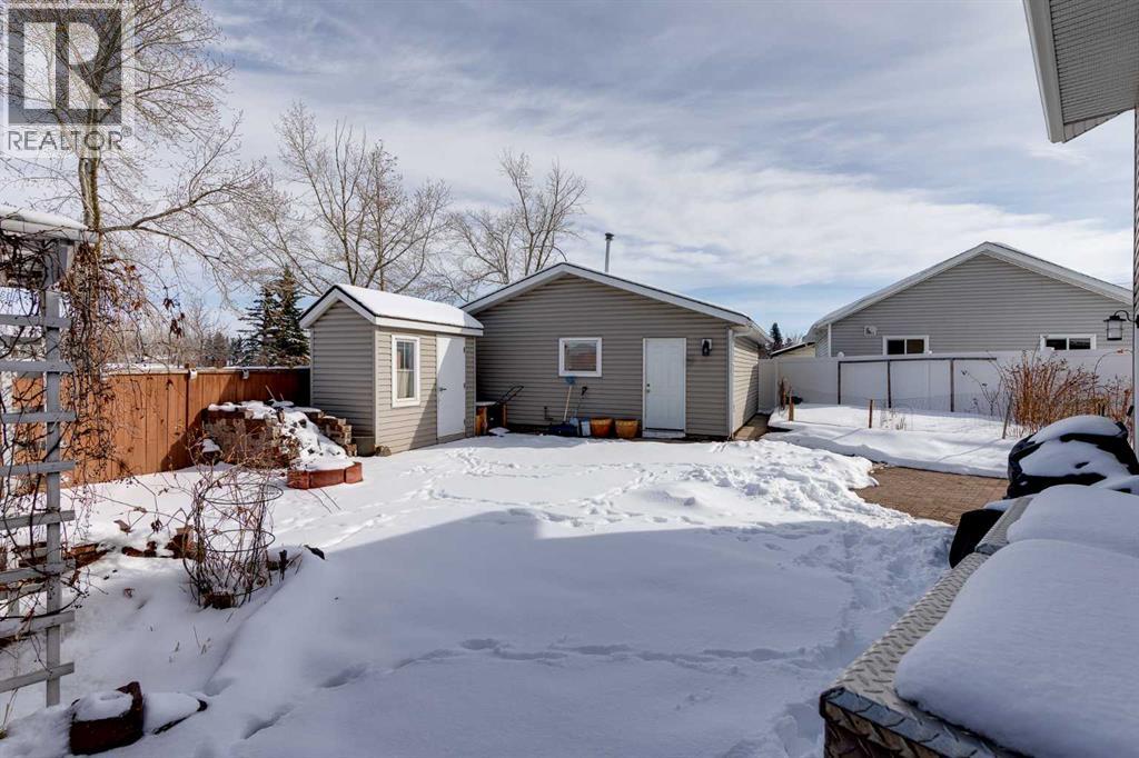 240 Summerwood Place SE, Airdrie, Alberta  T4B 1W3 - Photo 3 - A2299090