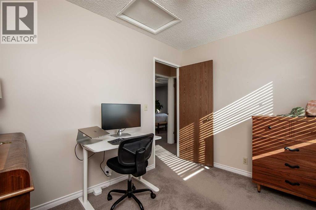 240 Summerwood Place SE, Airdrie, Alberta  T4B 1W3 - Photo 22 - A2299090