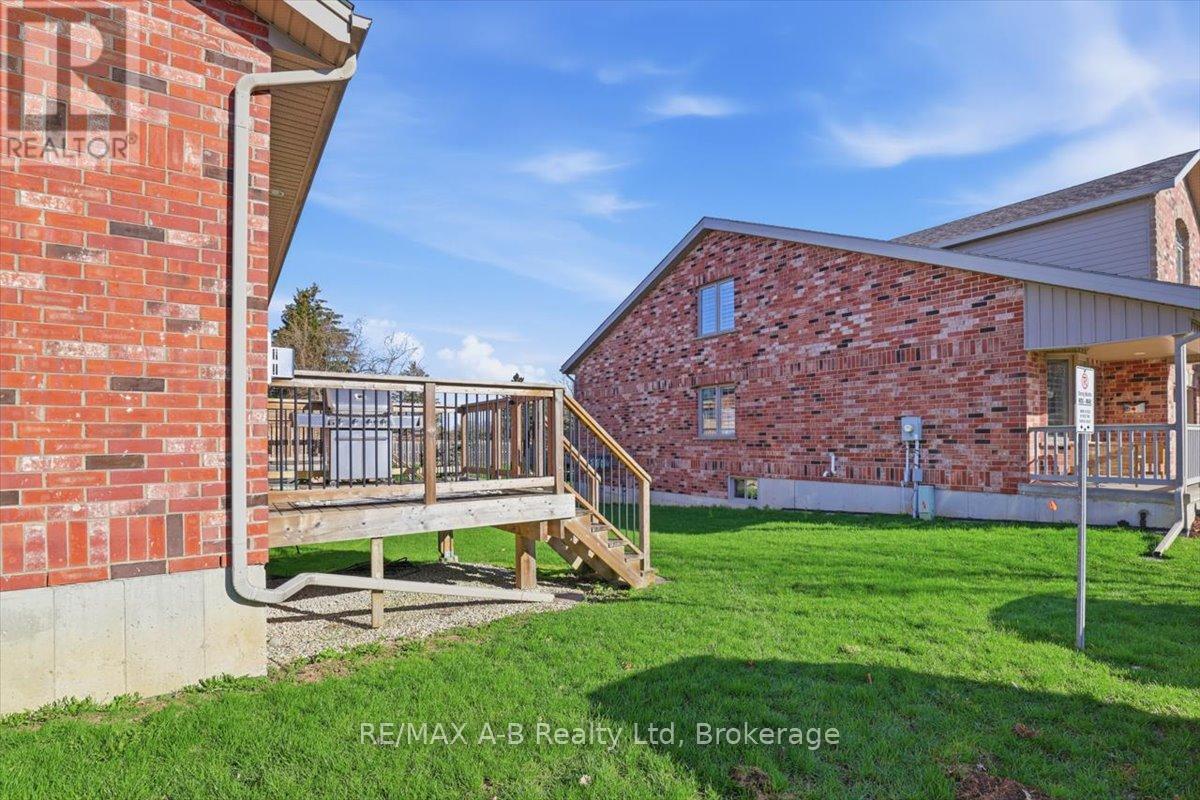 238 - 50 Galt Road, Stratford, Ontario  N5A 0B2 - Photo 8 - X12903602