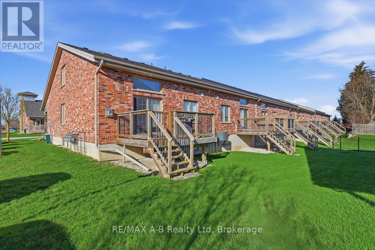 238 - 50 Galt Road, Stratford, Ontario  N5A 0B2 - Photo 5 - X12903602