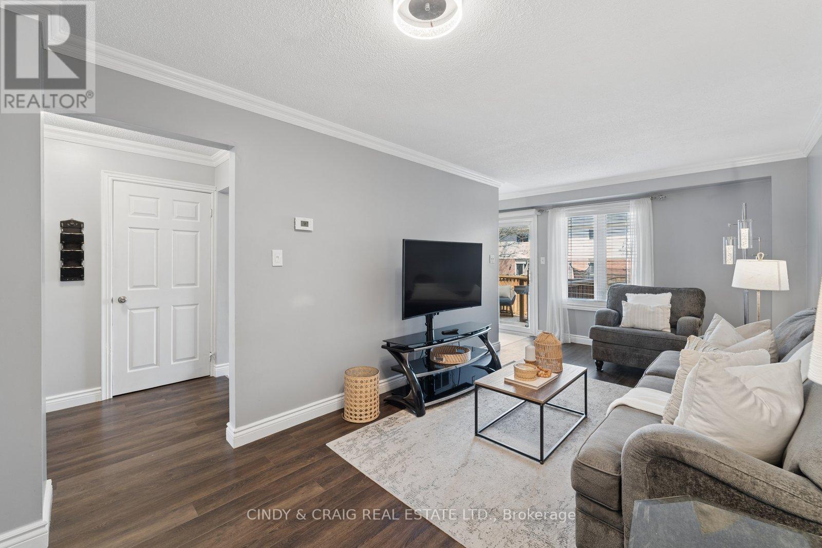 5 Mcmann Crescent, Clarington, Ontario  L1E 2H4 - Photo 3 - E13034800