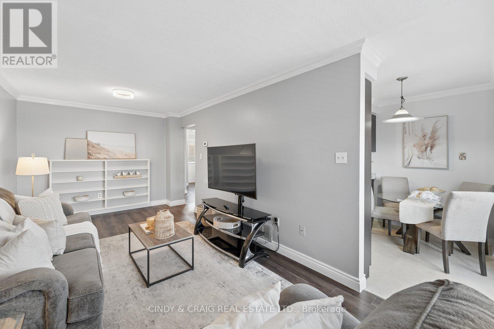 5 Mcmann Crescent, Clarington, Ontario  L1E 2H4 - Photo 4 - E13034800