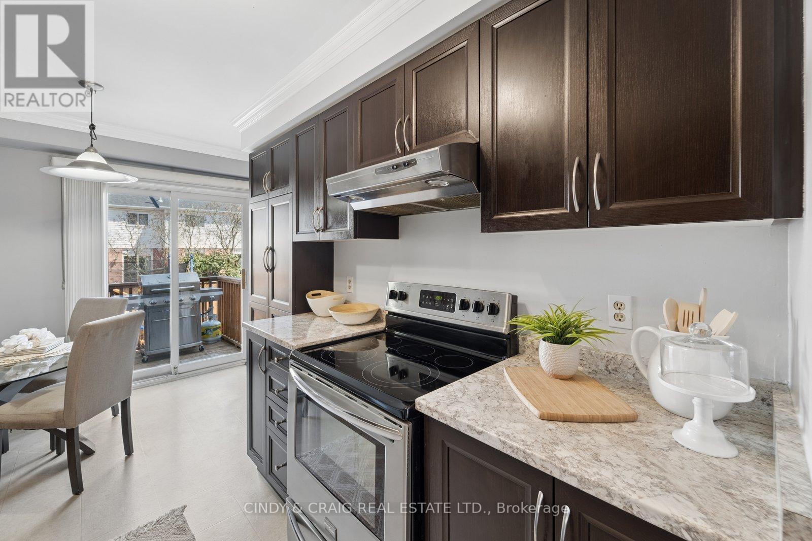 5 Mcmann Crescent, Clarington, Ontario  L1E 2H4 - Photo 7 - E13034800