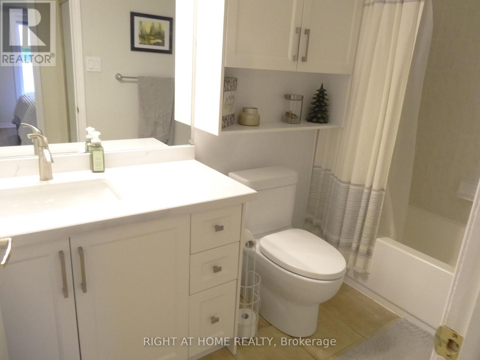 106 - 102 Aspen Springs Drive, Clarington, Ontario  L1C 5N6 - Photo 12 - E13034920