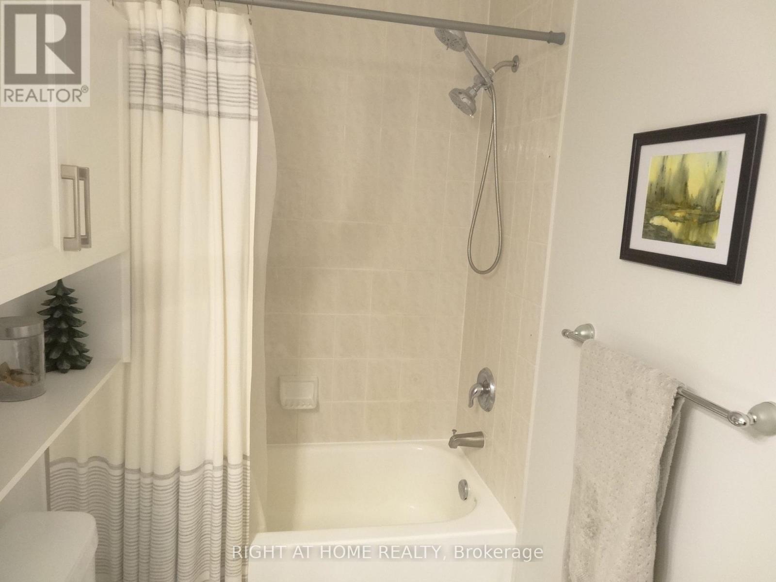 106 - 102 Aspen Springs Drive, Clarington, Ontario  L1C 5N6 - Photo 14 - E13034920