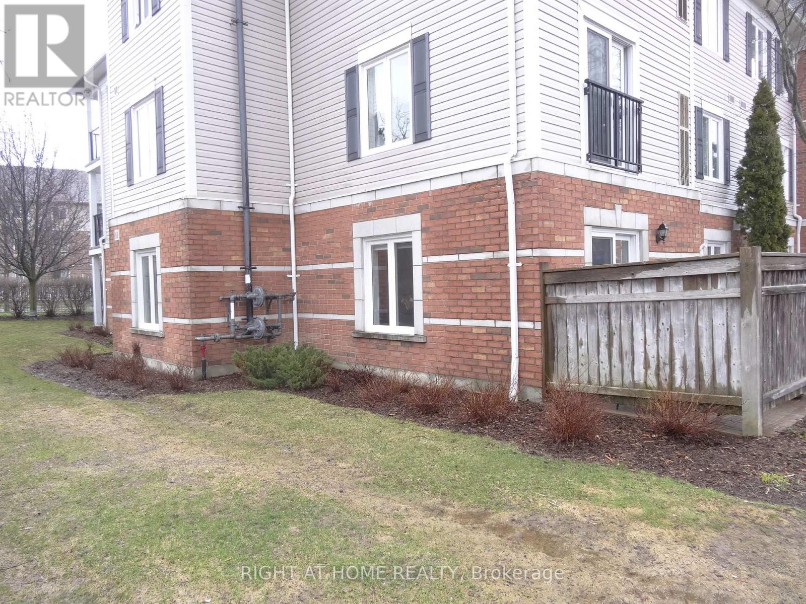 106 - 102 Aspen Springs Drive, Clarington, Ontario  L1C 5N6 - Photo 2 - E13034920