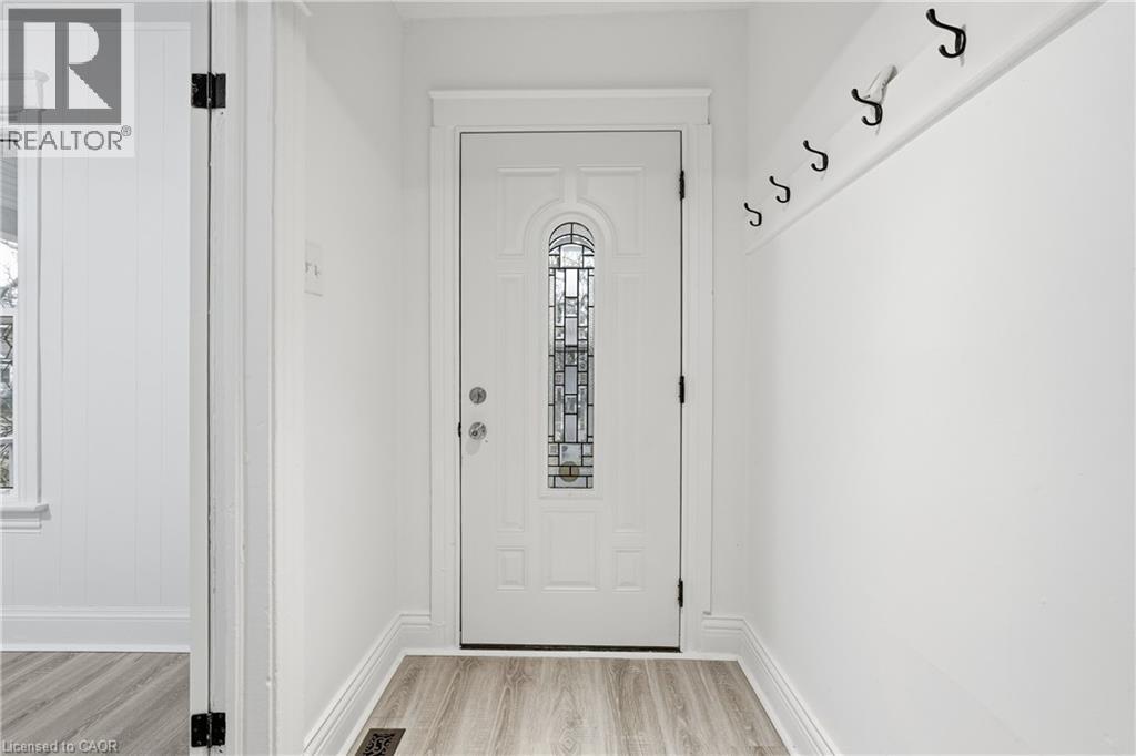 27 Albert Street, Welland, Ontario  L3B 4L1 - Photo 3 - 40823399