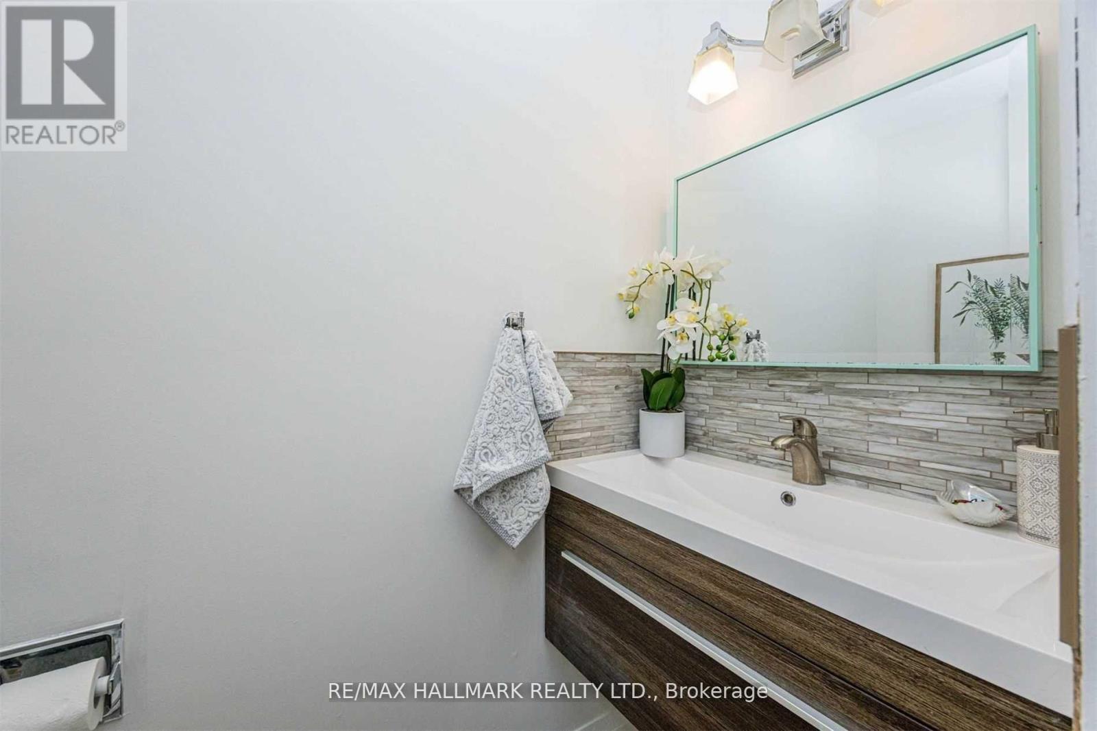 Main - 131 Cottonwood Court, Markham, Ontario  L3T 5W9 - Photo 13 - N13034738