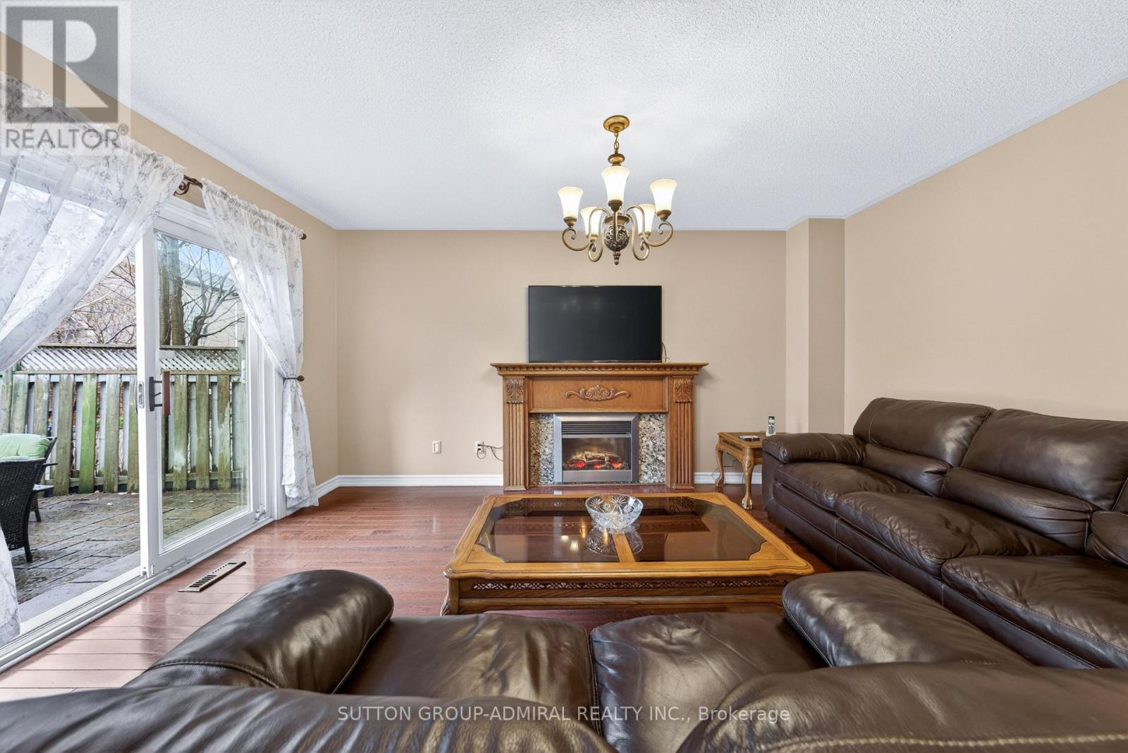 126 Redondo Drive E, Vaughan, Ontario  L4J 7S5 - Photo 11 - N13034748