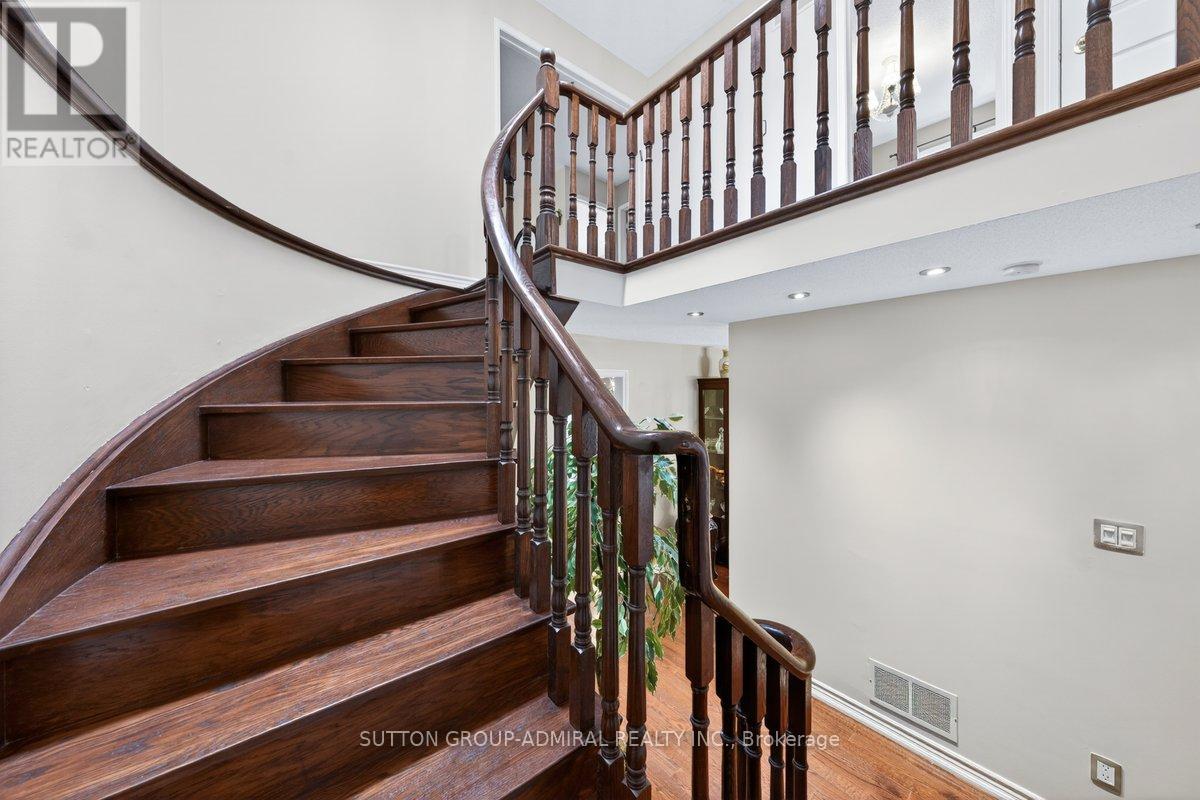 126 Redondo Drive E, Vaughan, Ontario  L4J 7S5 - Photo 17 - N13034748