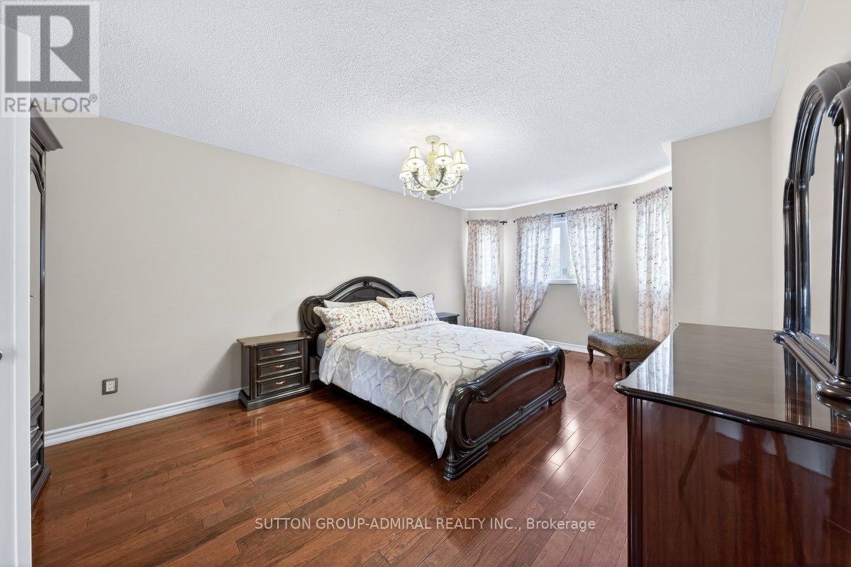 126 Redondo Drive E, Vaughan, Ontario  L4J 7S5 - Photo 18 - N13034748