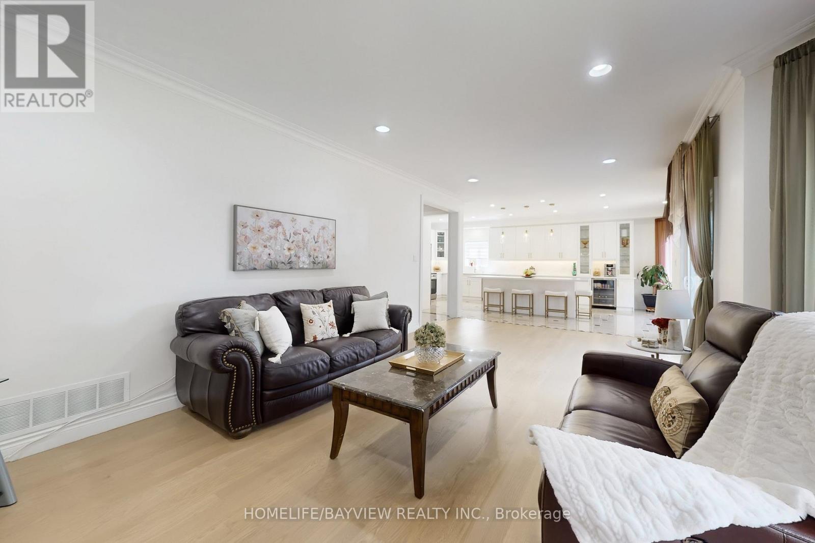 18 Marinucci Court, Richmond Hill, Ontario  L4C 0M3 - Photo 15 - N13034750