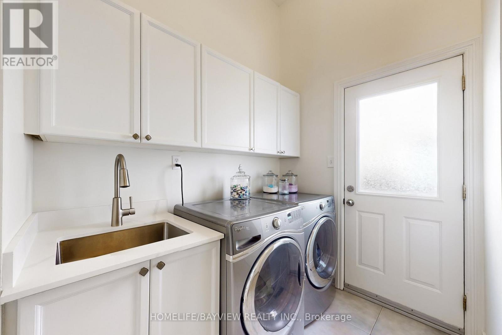 18 Marinucci Court, Richmond Hill, Ontario  L4C 0M3 - Photo 23 - N13034750