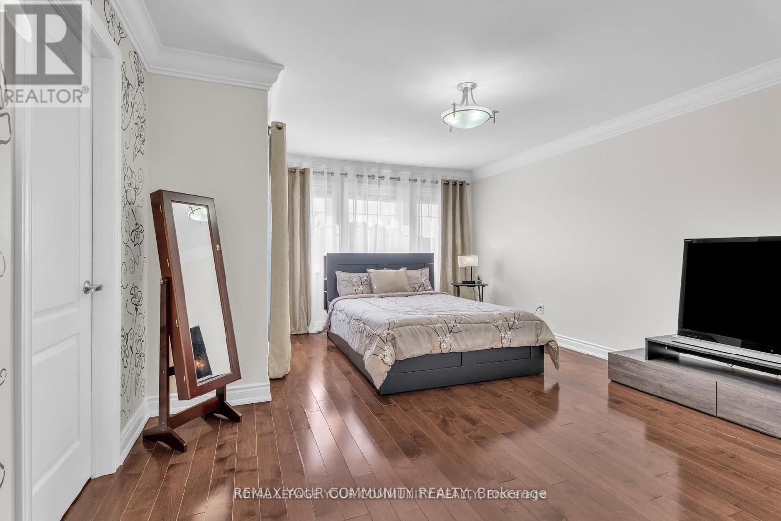 35 Vandervoort Drive, Richmond Hill, Ontario  L4E 0C7 - Photo 25 - N13034794