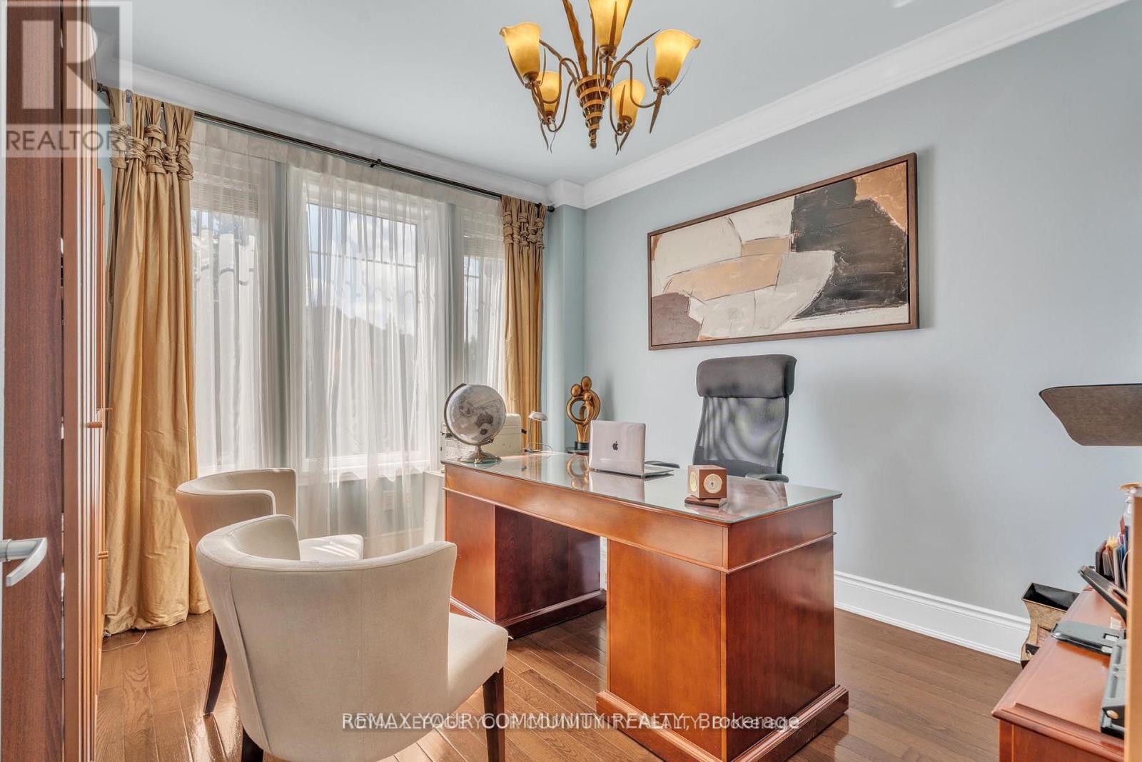 35 Vandervoort Drive, Richmond Hill, Ontario  L4E 0C7 - Photo 9 - N13034794