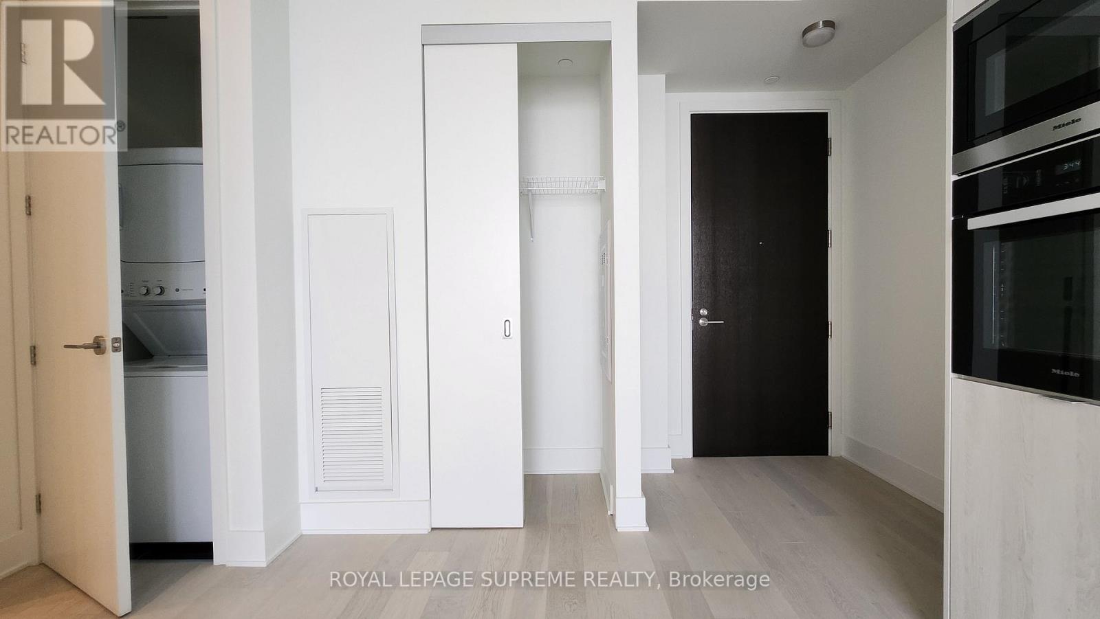 5805 - 11 Yorkville Avenue, Toronto, Ontario  M4W 0B7 - Photo 13 - C12929860