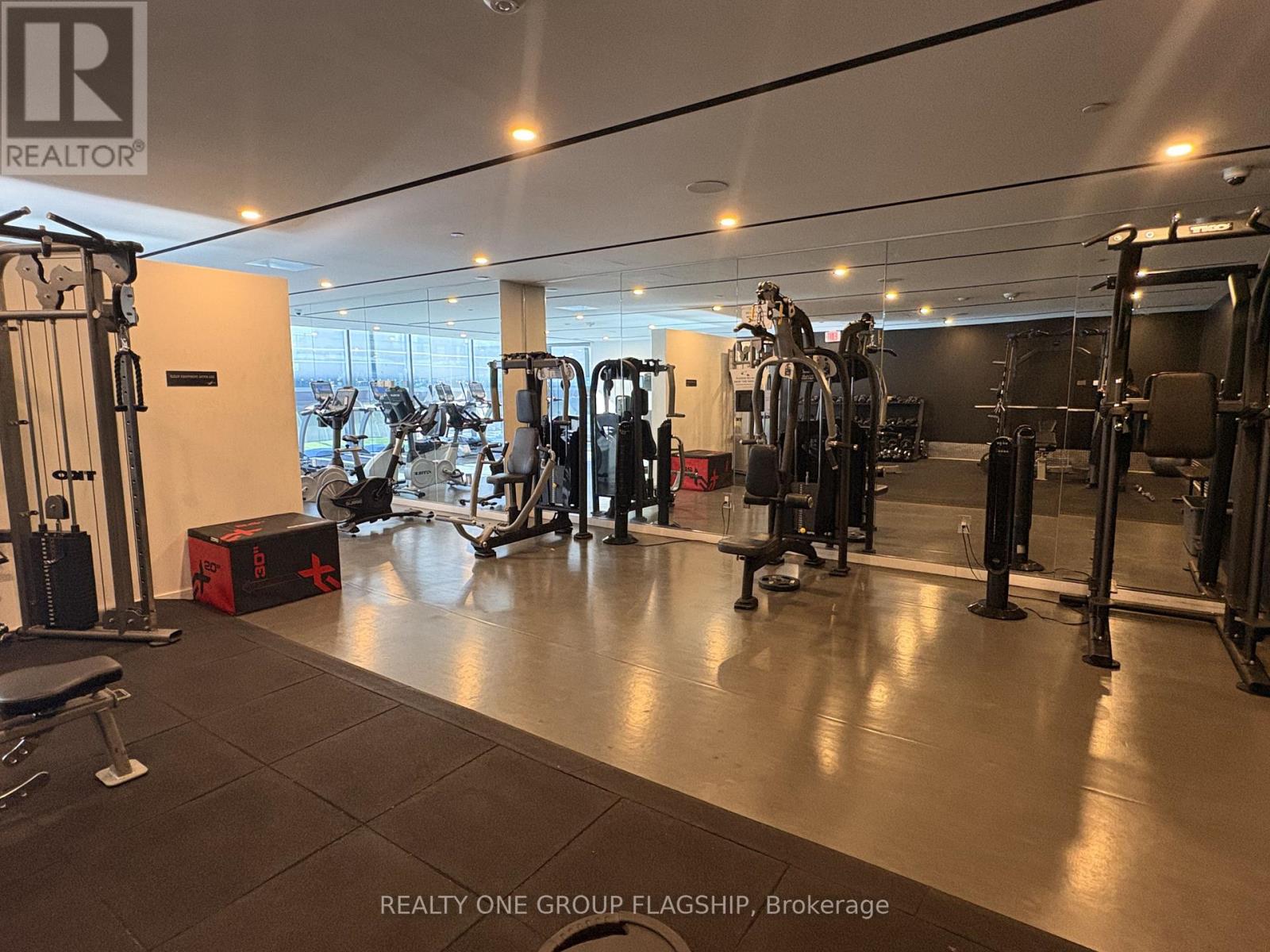 409 - 32 Trolley Crescent, Toronto, Ontario  M5A 0E8 - Photo 13 - C12972126