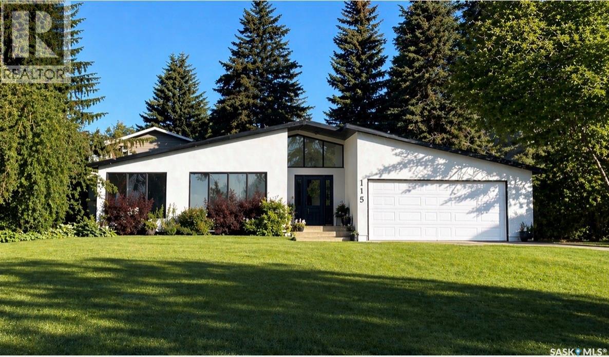 115 Whiteswan DRIVE, Saskatoon, Saskatchewan