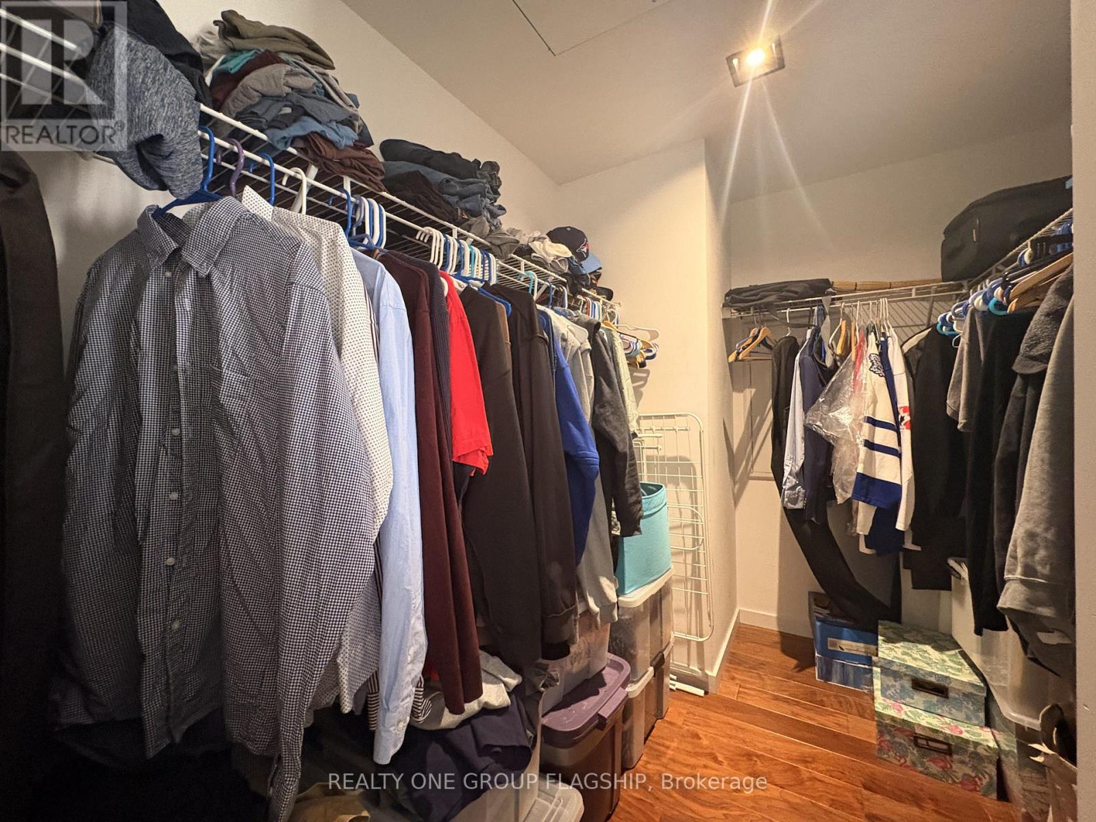 409 - 32 Trolley Crescent, Toronto, Ontario  M5A 0E8 - Photo 7 - C12972126