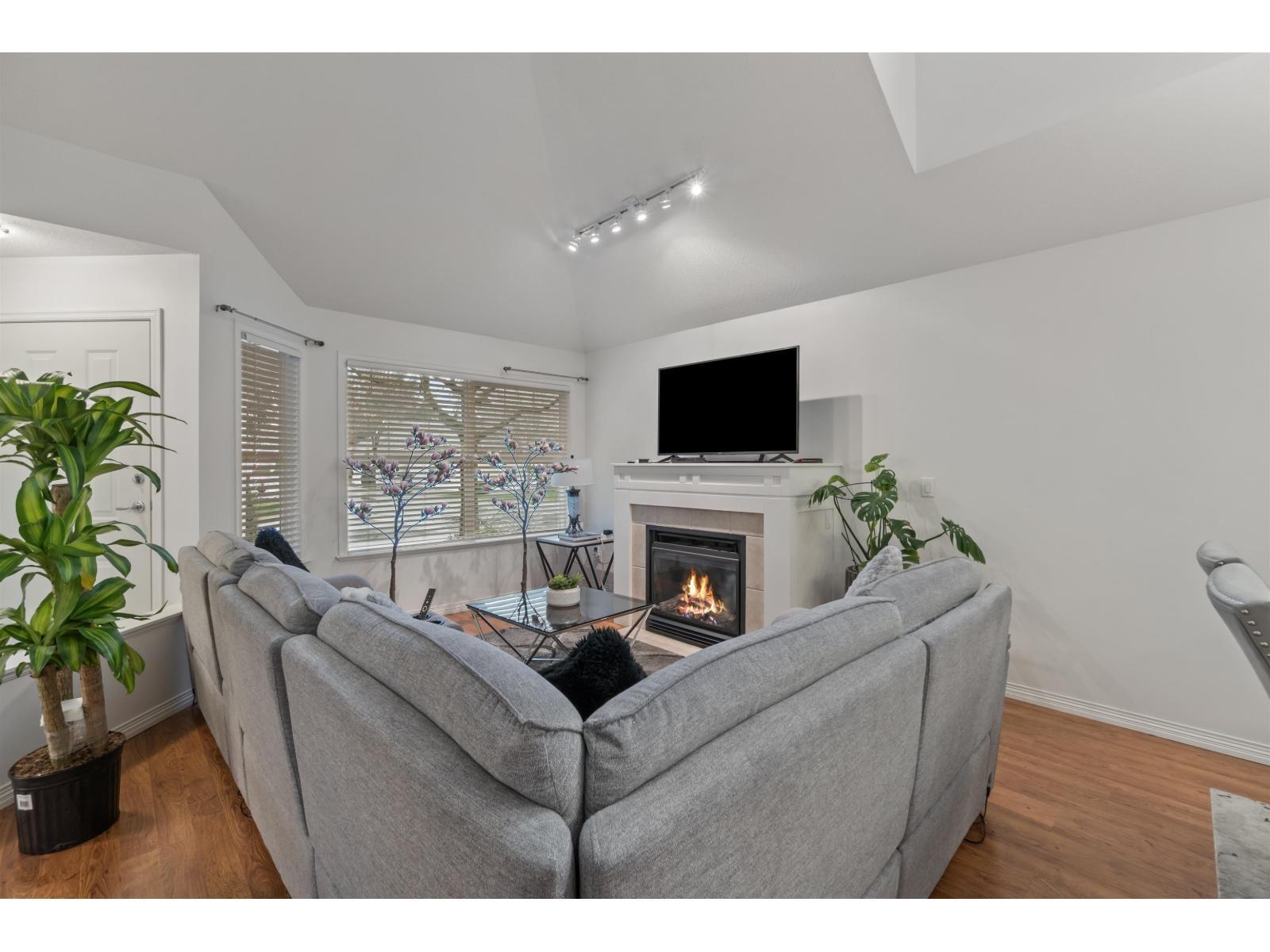 117 16995 64 Avenue, Surrey, British Columbia  V3S 0V9 - Photo 8 - R3109261