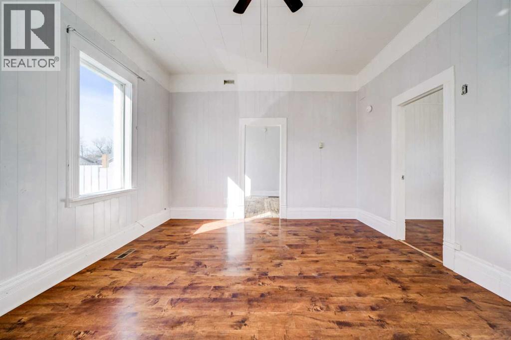 1052 Bev Mclachlin Drive, Pincher Creek, Alberta  T0K 1W0 - Photo 6 - A2294430