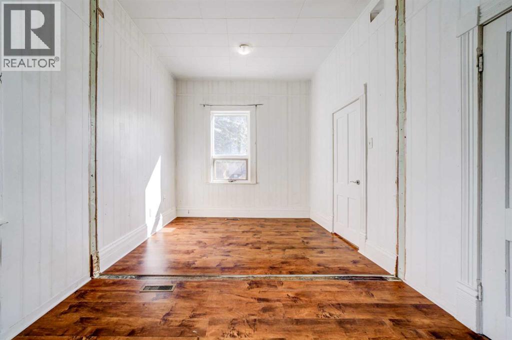 1052 Bev Mclachlin Drive, Pincher Creek, Alberta  T0K 1W0 - Photo 10 - A2294430