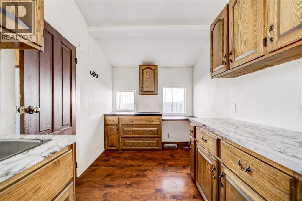 1052 Bev Mclachlin Drive, Pincher Creek, Alberta  T0K 1W0 - Photo 21 - A2294430