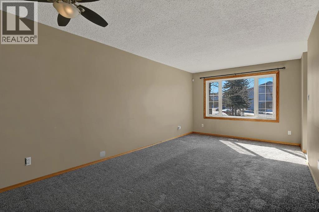 9514 76 Avenue, Grande Prairie, Alberta  T8V 4T6 - Photo 5 - A2302433