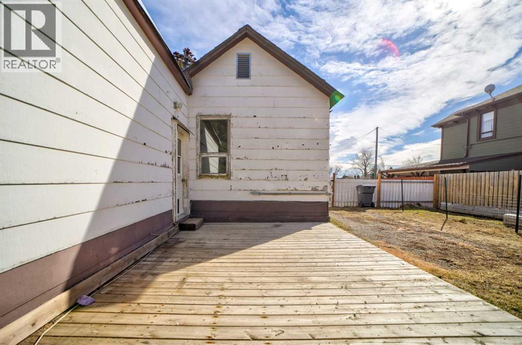 1052 Bev Mclachlin Drive, Pincher Creek, Alberta  T0K 1W0 - Photo 30 - A2294430