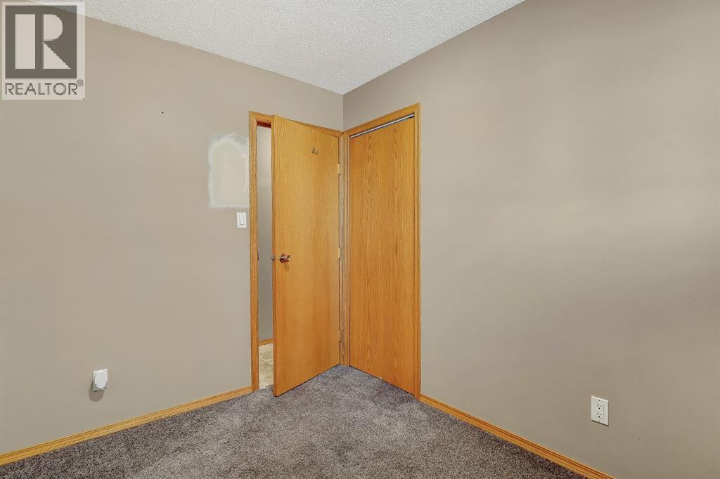 9514 76 Avenue, Grande Prairie, Alberta  T8V 4T6 - Photo 11 - A2302433