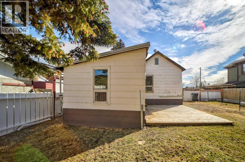 1052 Bev Mclachlin Drive, Pincher Creek, Alberta  T0K 1W0 - Photo 29 - A2294430