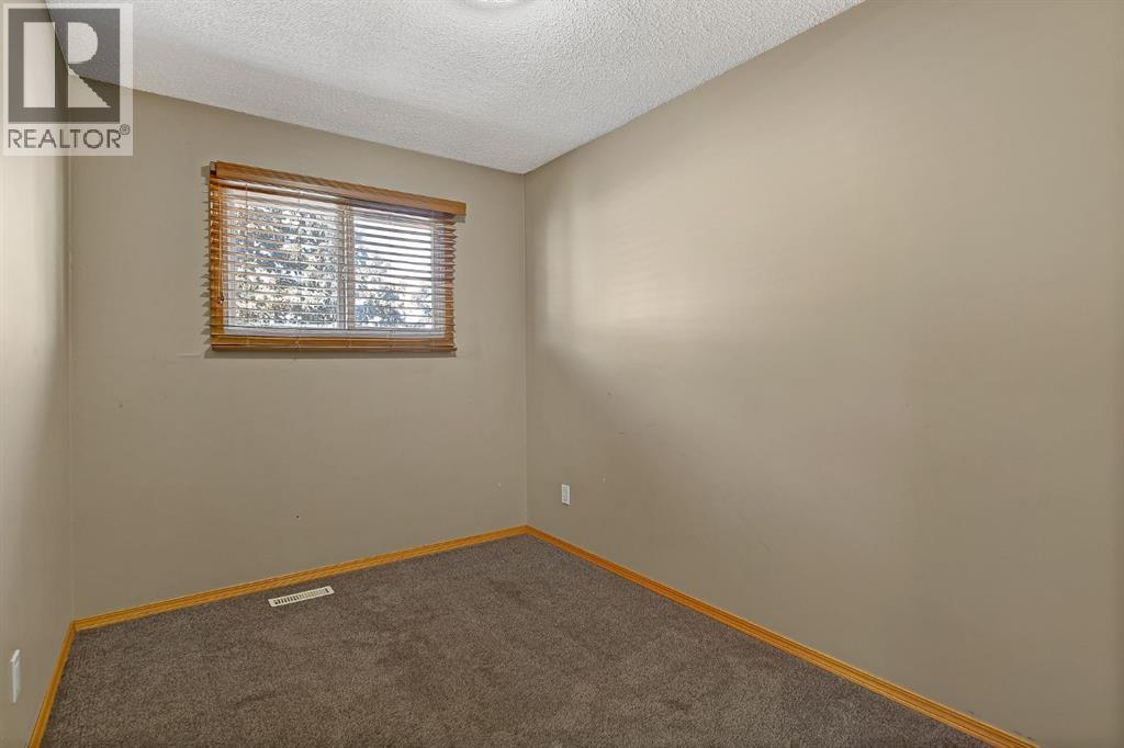 9514 76 Avenue, Grande Prairie, Alberta  T8V 4T6 - Photo 10 - A2302433