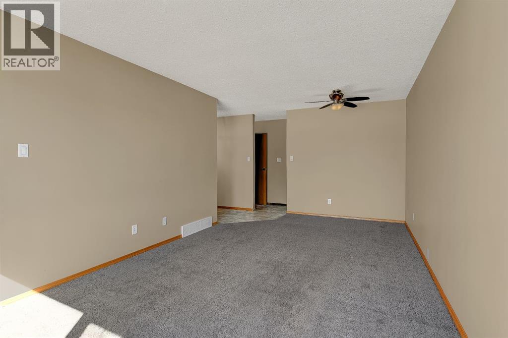 9514 76 Avenue, Grande Prairie, Alberta  T8V 4T6 - Photo 7 - A2302433