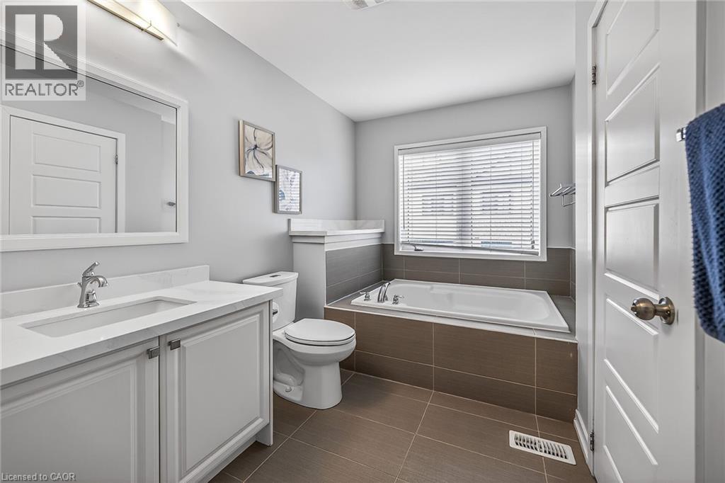 1 Prestwick Street, Stoney Creek, Ontario  L8J 0K7 - Photo 37 - 40818046