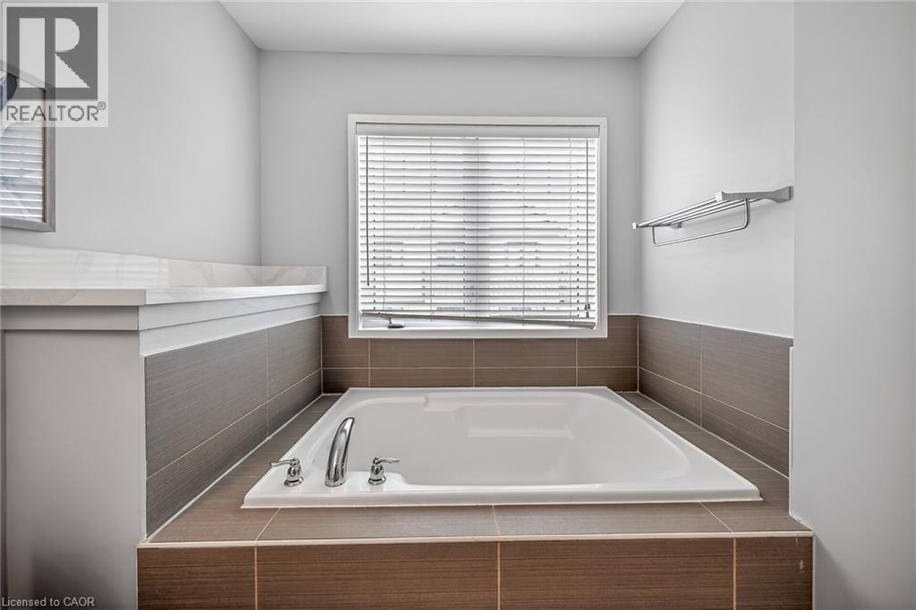 1 Prestwick Street, Stoney Creek, Ontario  L8J 0K7 - Photo 38 - 40818046